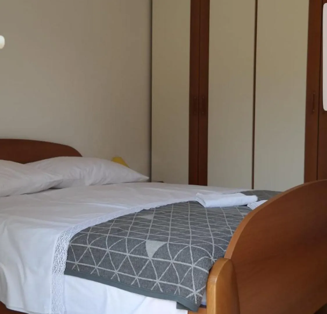 Apartman Ana 诺维·维诺多尔斯基